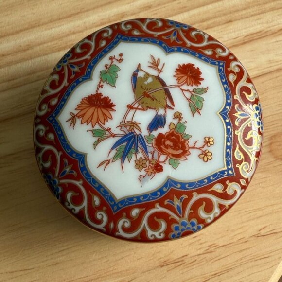 Vintage Kaiser W Germany Porcelain Trinket Box With Floral & Scroll Design Red G - Picture 7 of 10